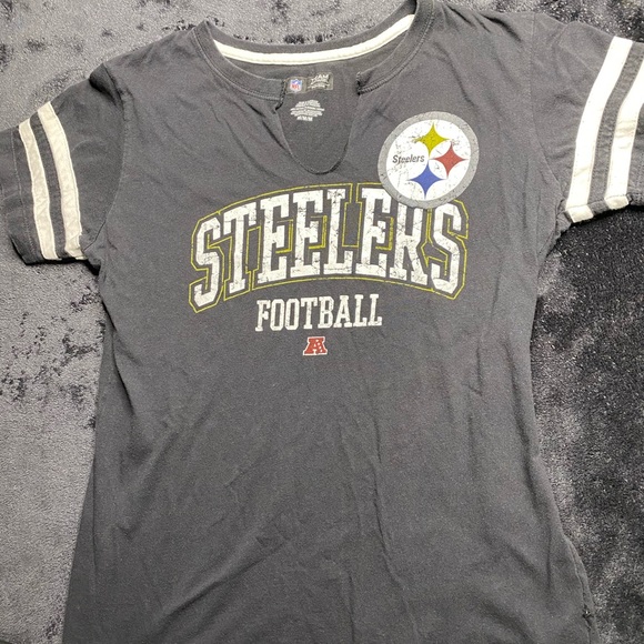 💙💛❤️Pittsburgh Steelers shirt. ❤️💛💙 - Picture 1 of 4